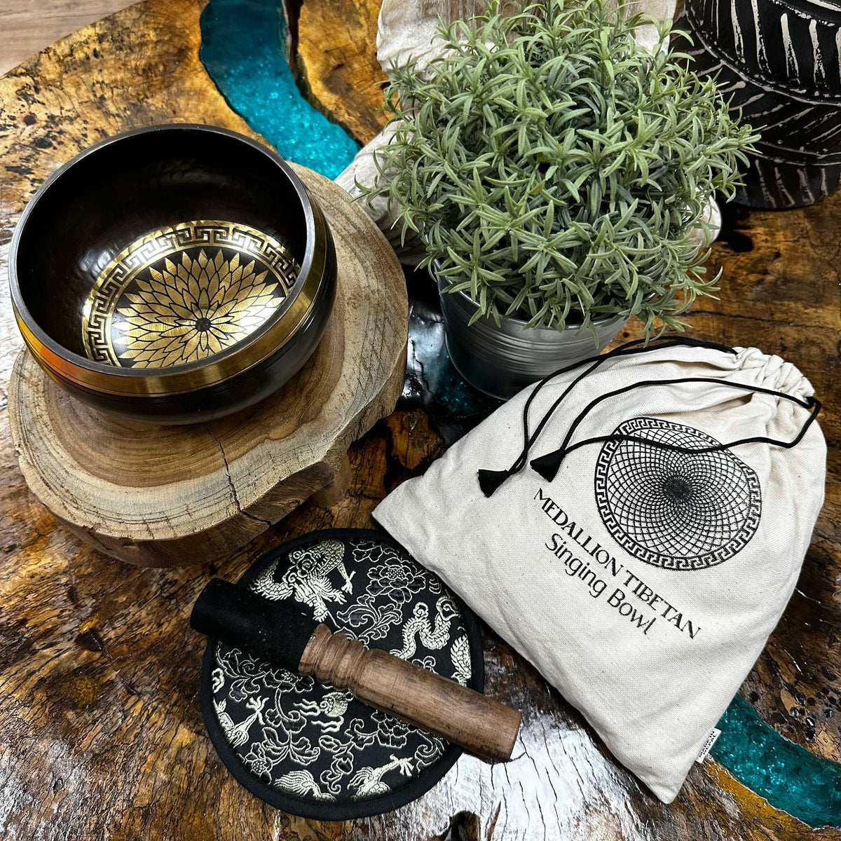 Hand Beaten Singing Bowl Gift Set 14cm - Round Medallions