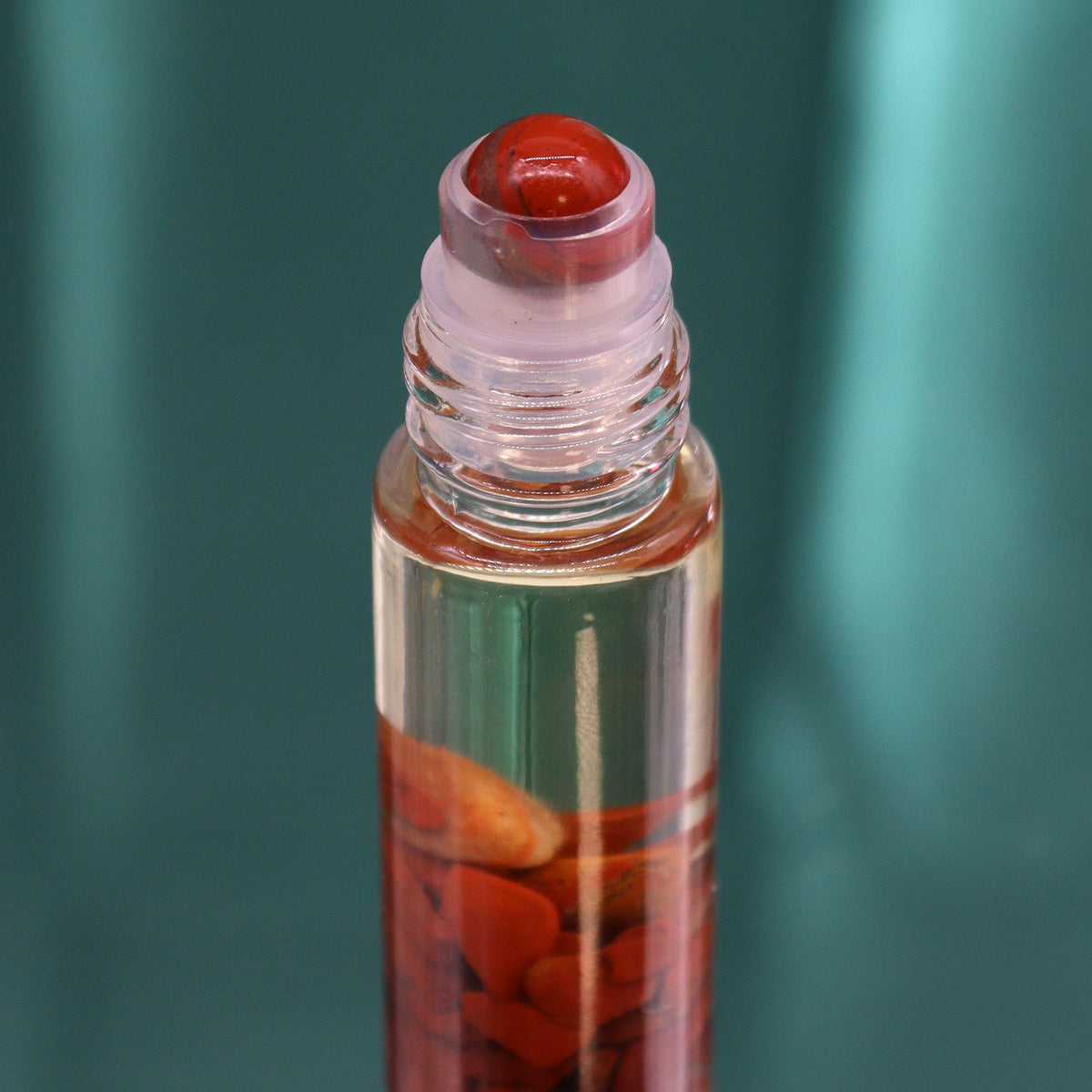Hop Hare Gemstone Roll-On - The Devil – view 2