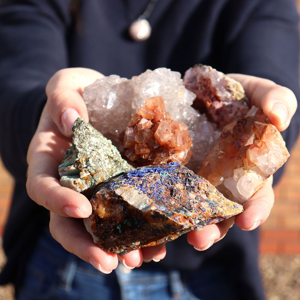 Chalcopyrite Mineral Specimen Tray, Approx 80 Pieces