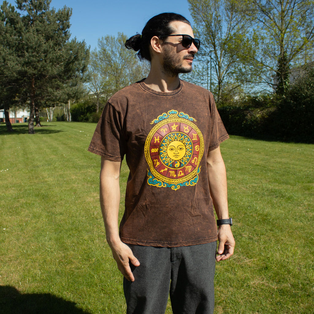 Nomad Sari Stonewashed T-Shirt - Sun & Zodiac - Brown - Medium – view 2