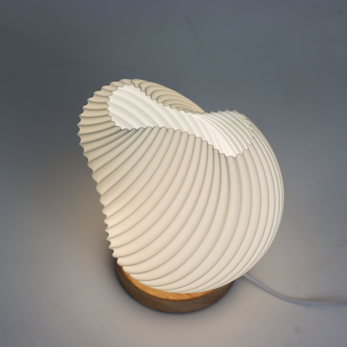 New Wave Lamp - Shell Twisted - USB – view 2