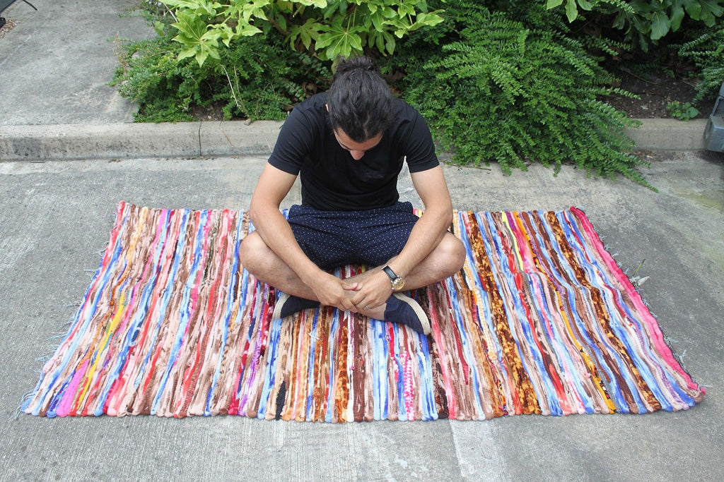 Large Velvet Rug - 105 x 185cm – view 12