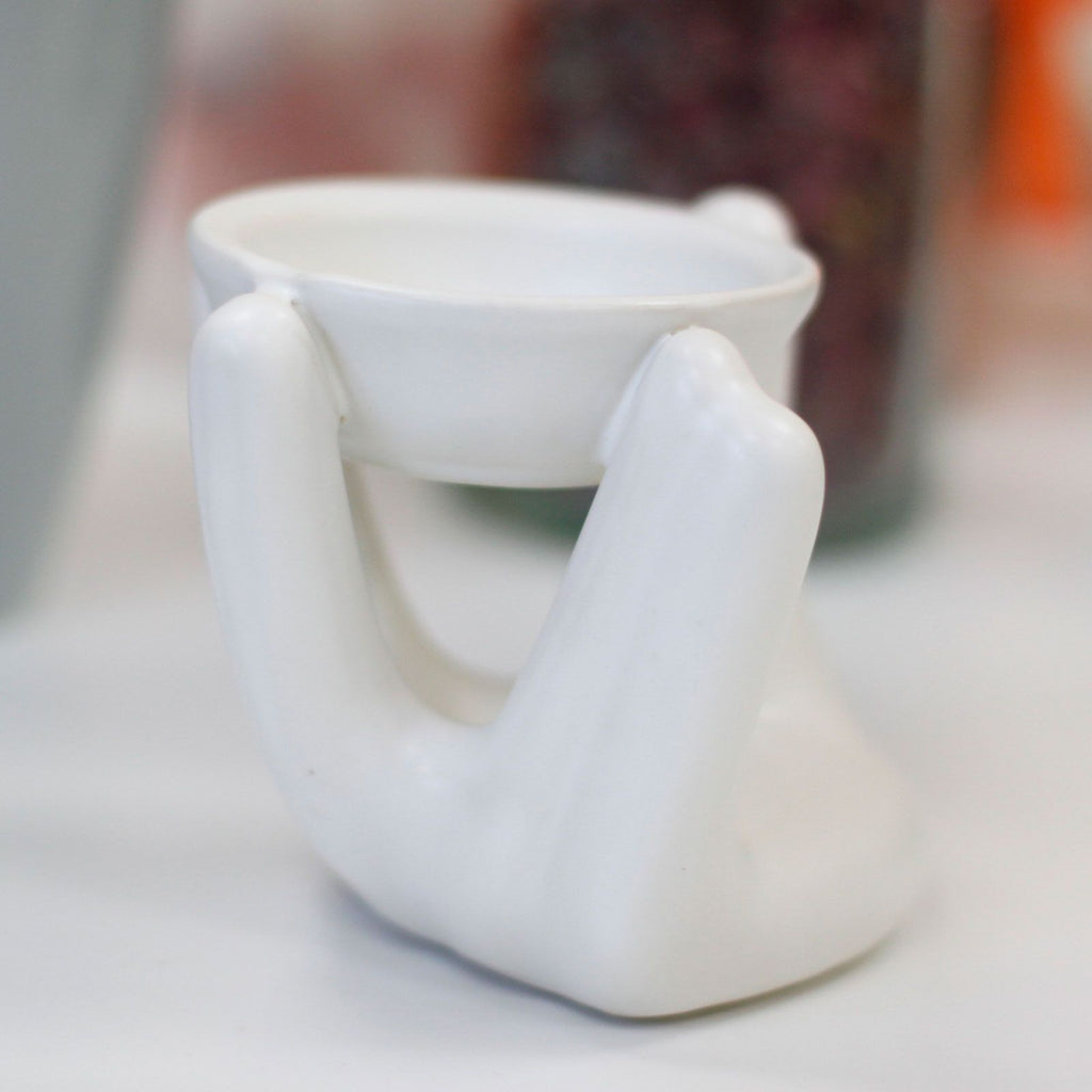 Helping Hand Ceramic Oil Burner in White – view 4