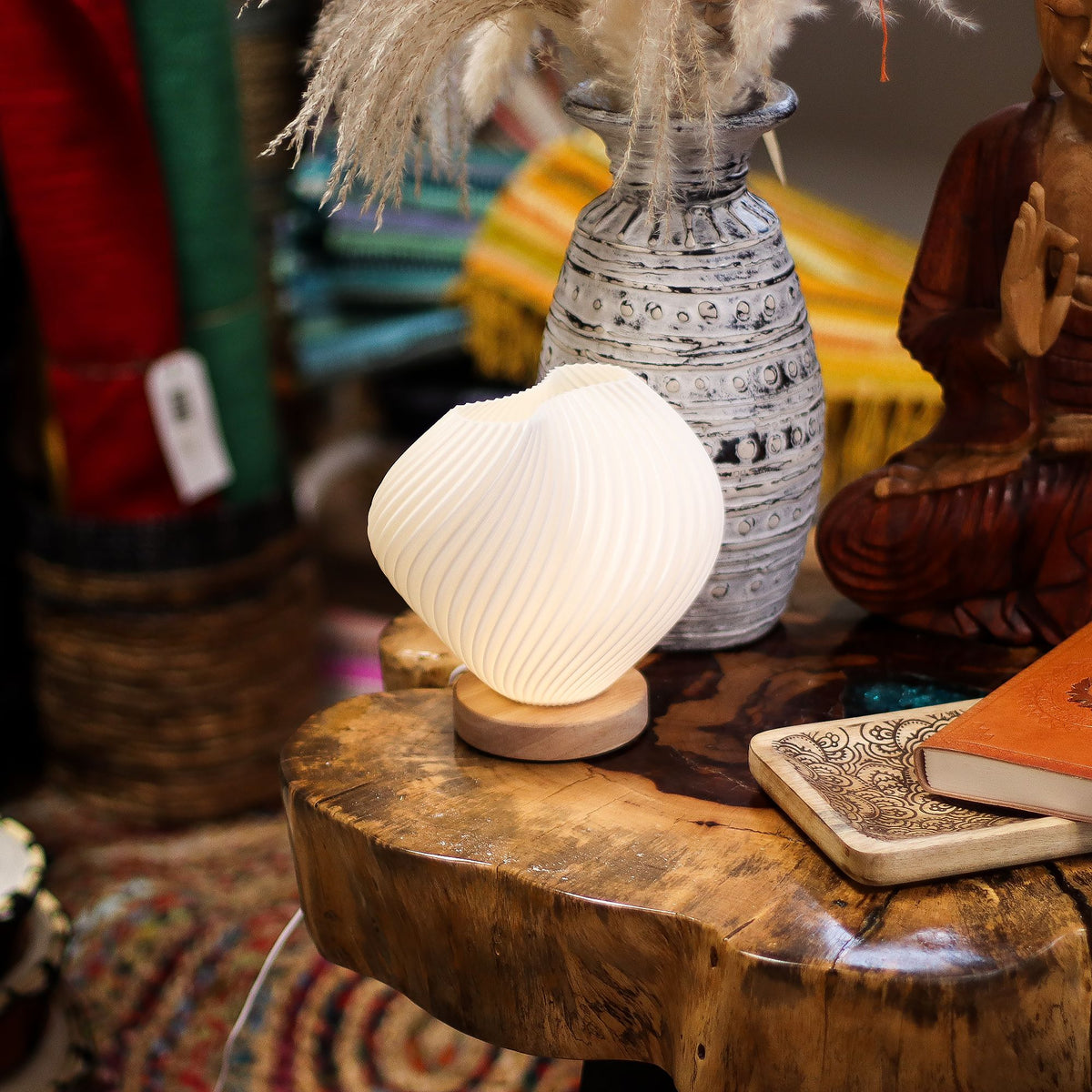 New Wave Lamp - Shell Twisted - USB