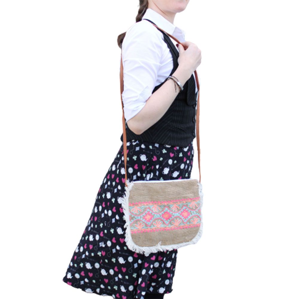 Fab Fringe Bag - Elephant Embroidery on Jute – view 3