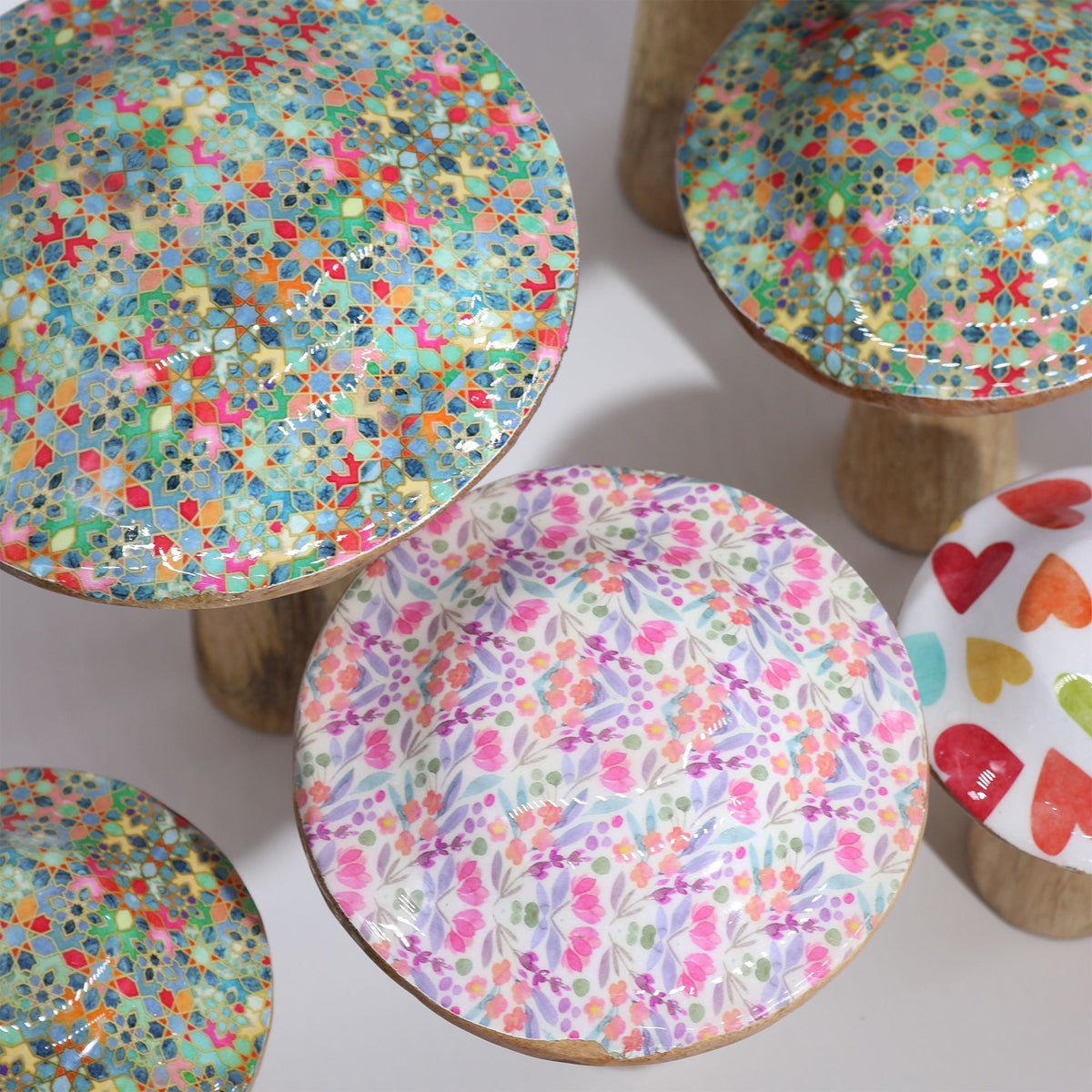 Pastel Hearts Enamelled Mushroom Ornament - Medium 15cm – view 2