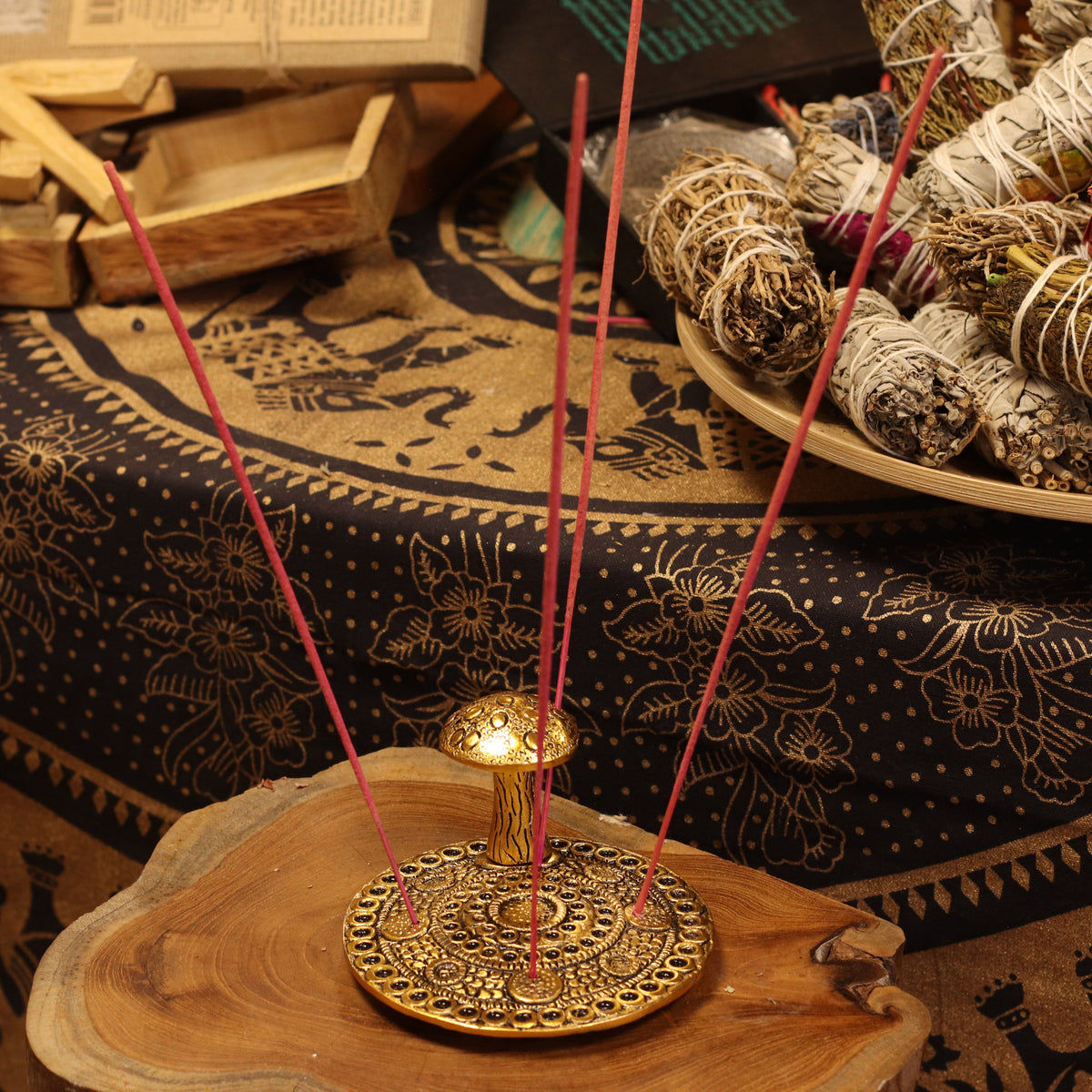 Mushroom Plate Incense Holder Brass Effect – view 4