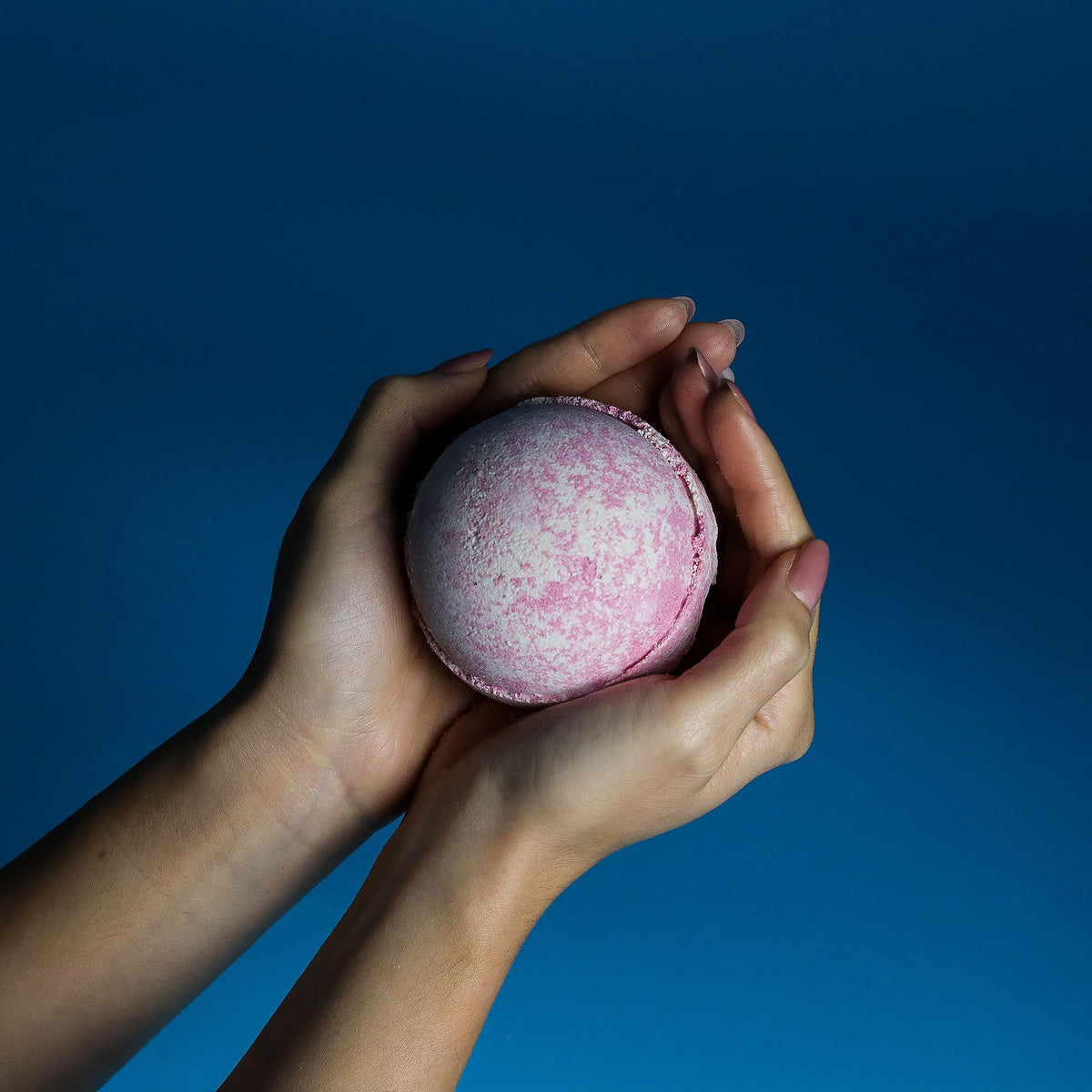 Set of 3 Party Girl Bath Bombs – view 2