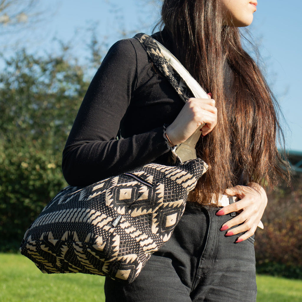 Desert Loom Geometric Jacquard Tote Bag 35x35cm – view 5