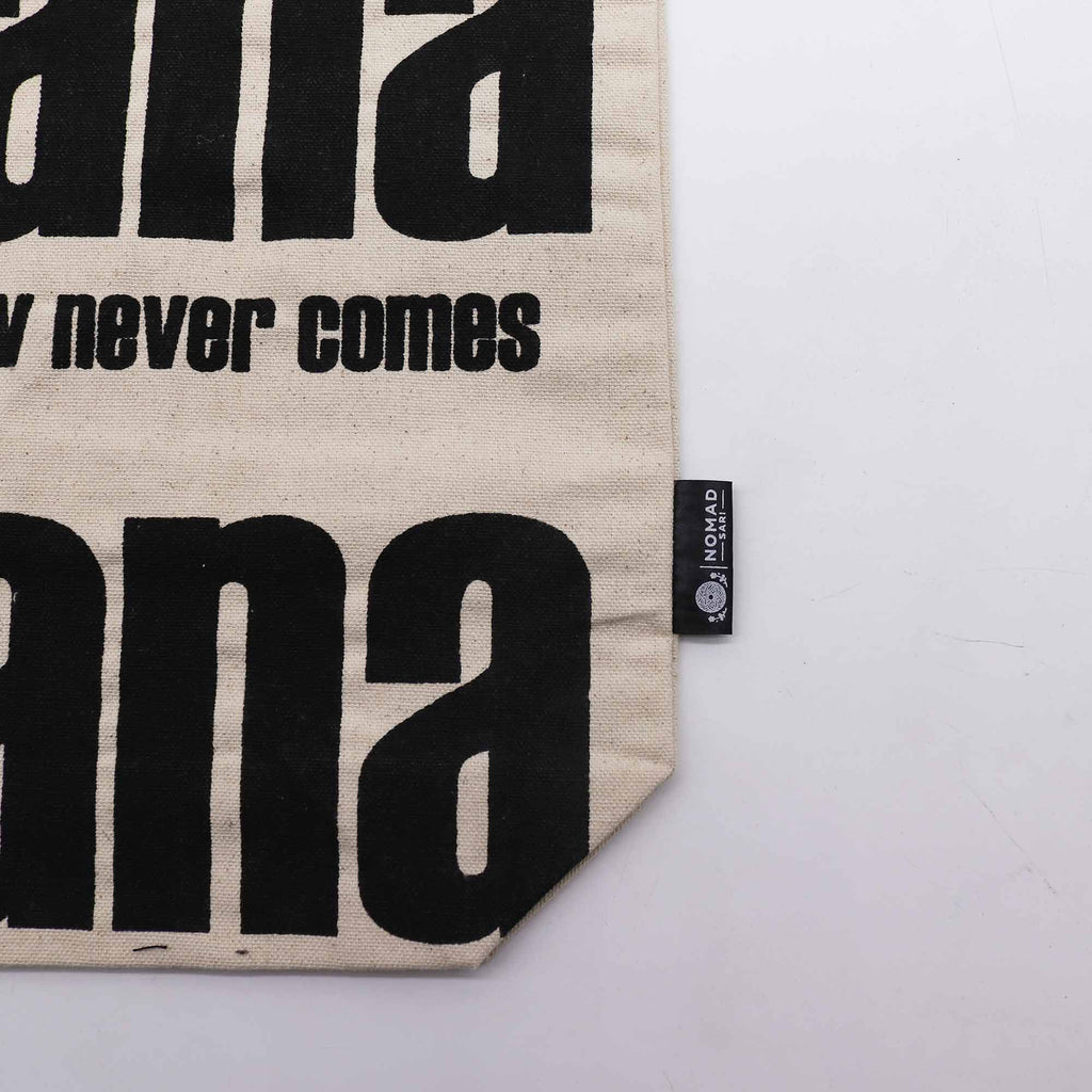 Nomad Sari Classic Tote Bag - Mañana Mañana - Natural Cotton – view 4