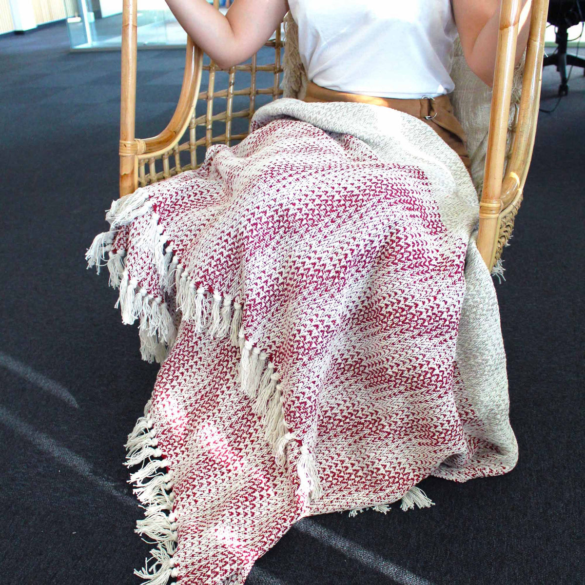 Ruby Two Tone Cotton Throw with Tassels 125 x 150 cm