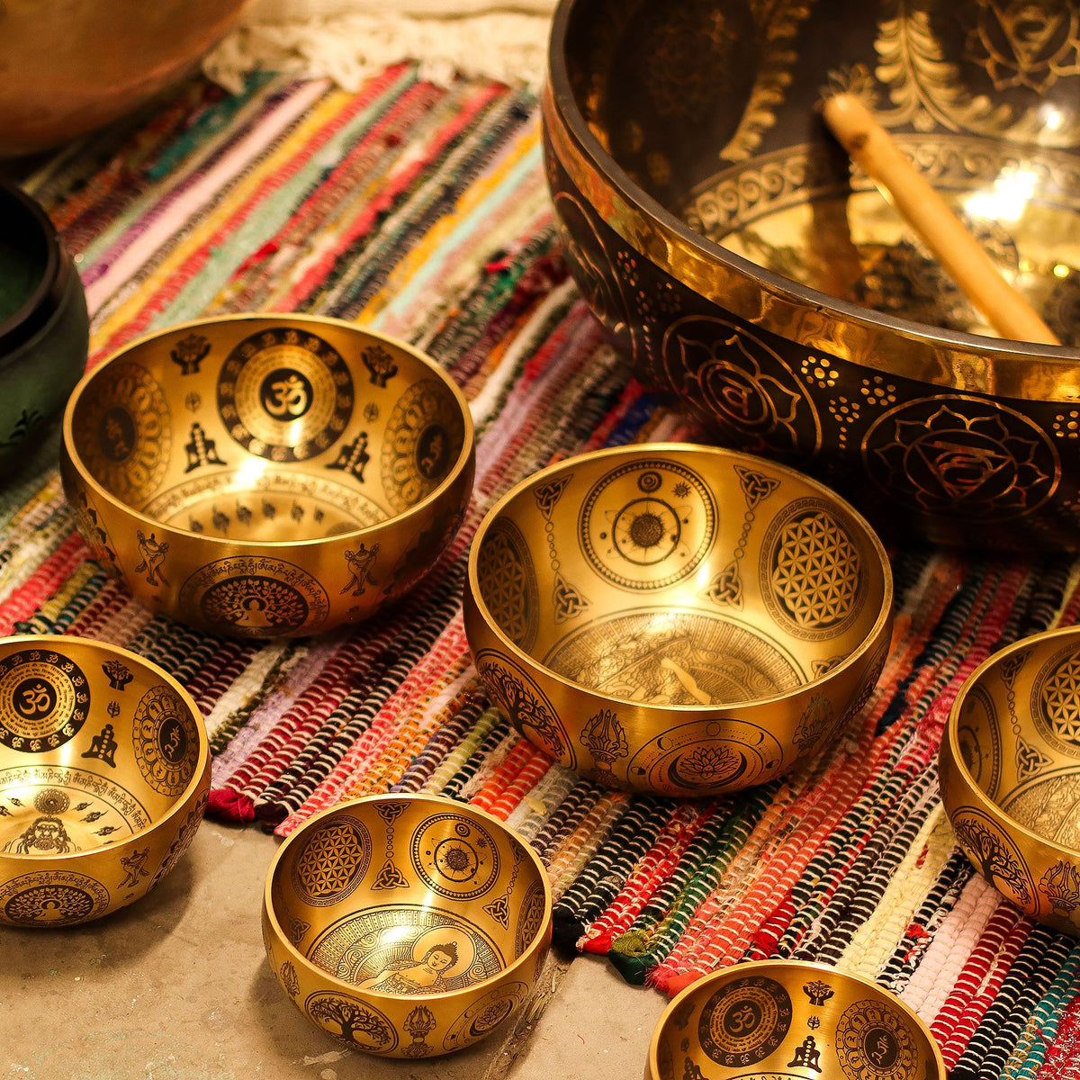 Brass Etched Singing Bowl Set of 4 - Approx 3.85kg – view 8