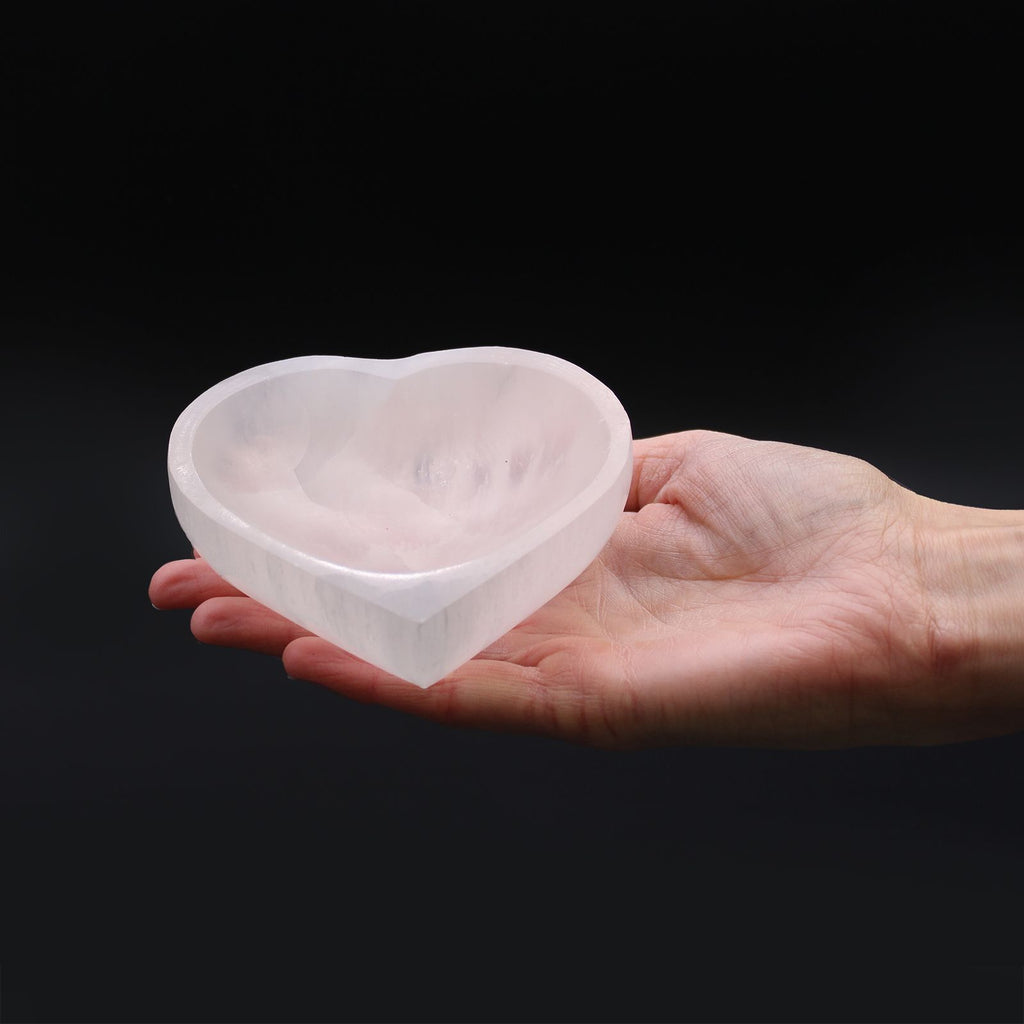 Selenite Heart Bowl approx 10cm – view 2