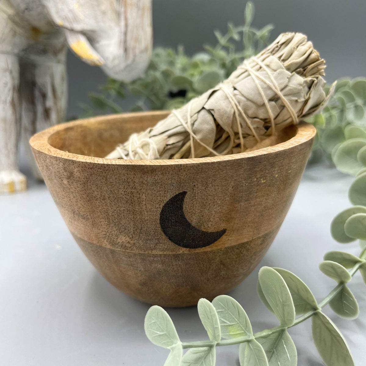 Houten rituele offerschaal - Drie maantjes - 12x7 cm