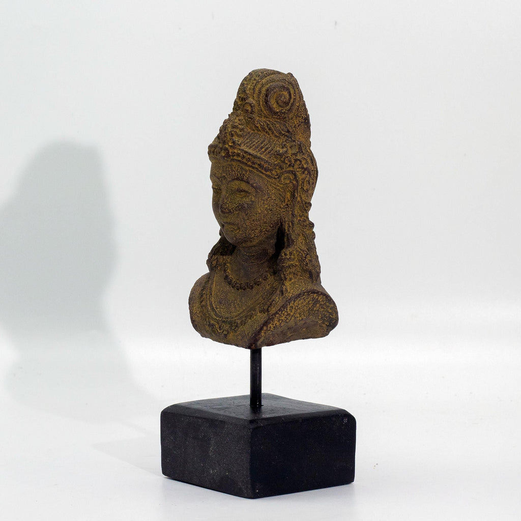 Lucky Java Princess Statue on Stand, Grey – view 4