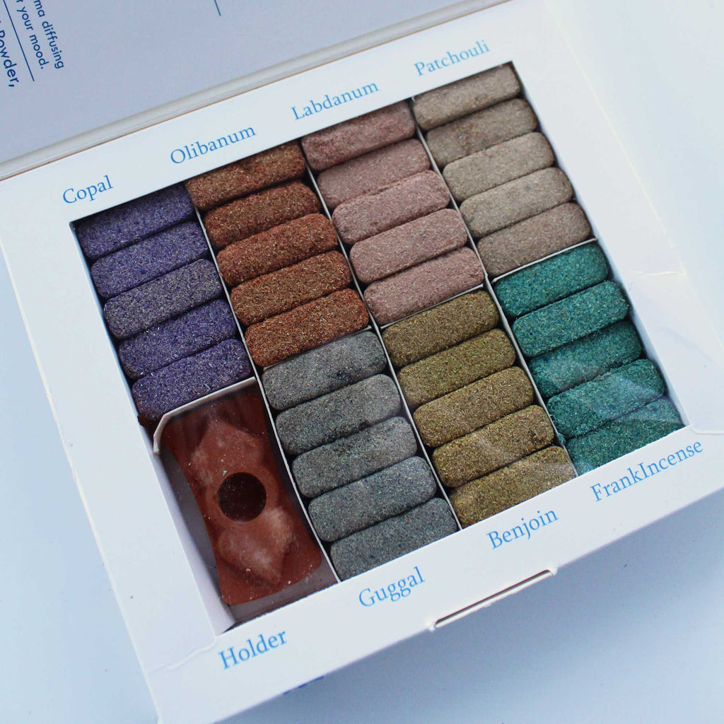 Set of 70 Wild West Incense Bricks with Terracotta Burner – view 3