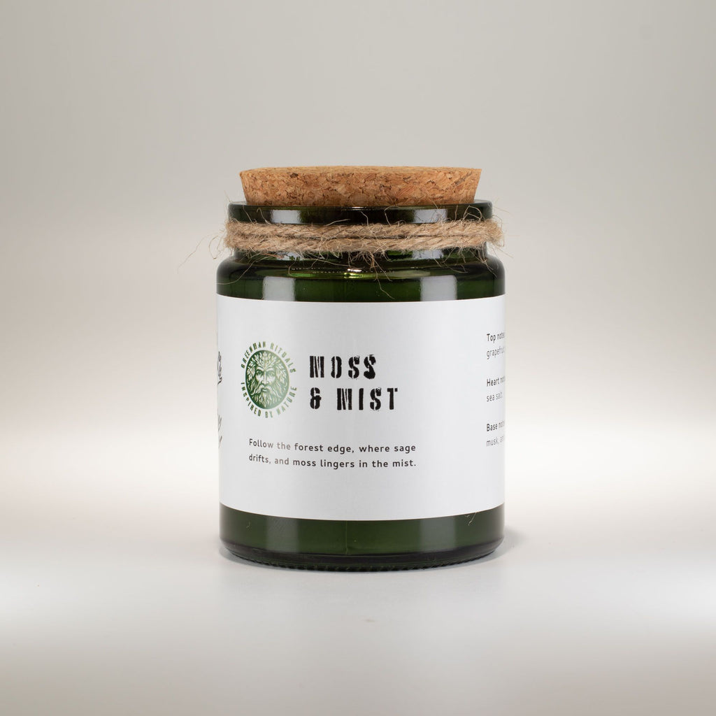 Greenman Woodwick Soy Candle - Moss & Mist – view 2