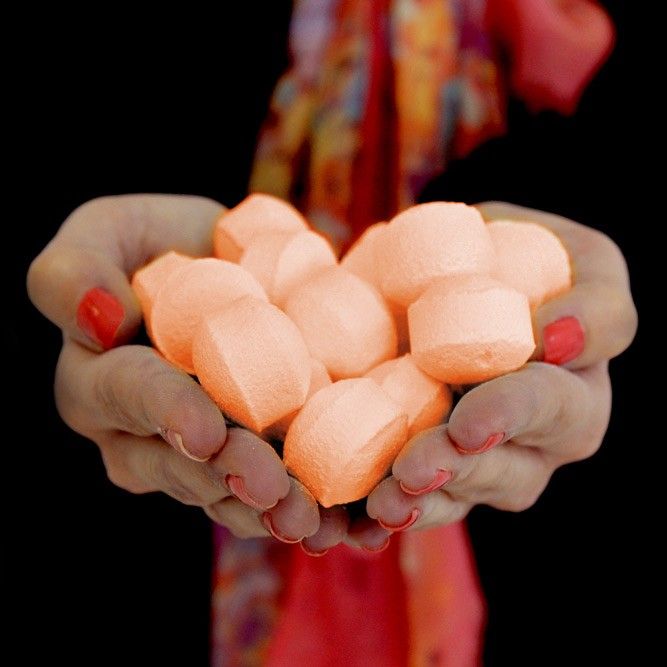 Chill Pills Bath Bombs - Fresh Oranges, 1.3kg Box – view 2