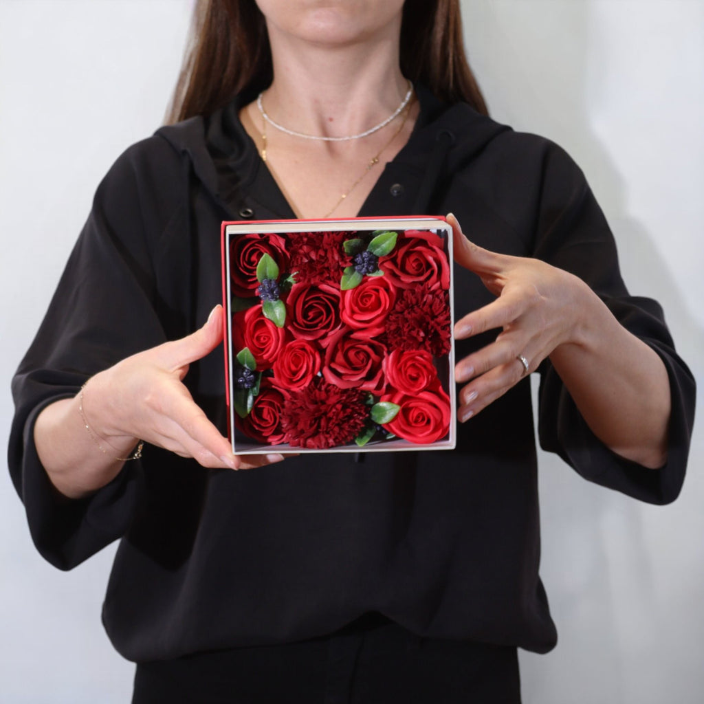 Square Soap Flower Gift Box - Classic Red Roses – view 2