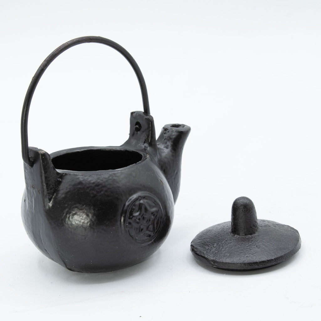 Small Cast Iron Ritual Pot with Pentagram 8x10cm – view 5