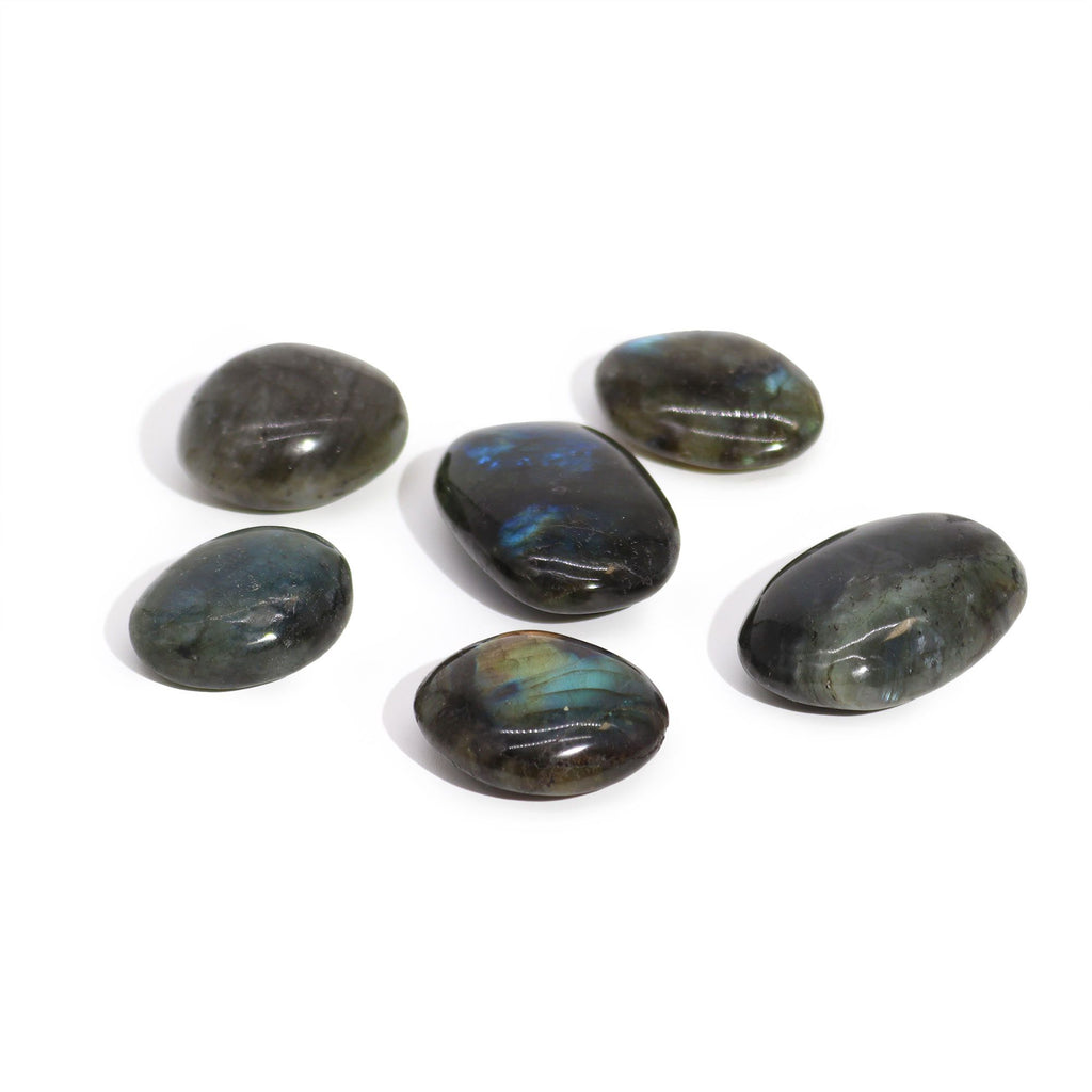 Madagascar Labradorite Palm Stone 35-50mm – view 3