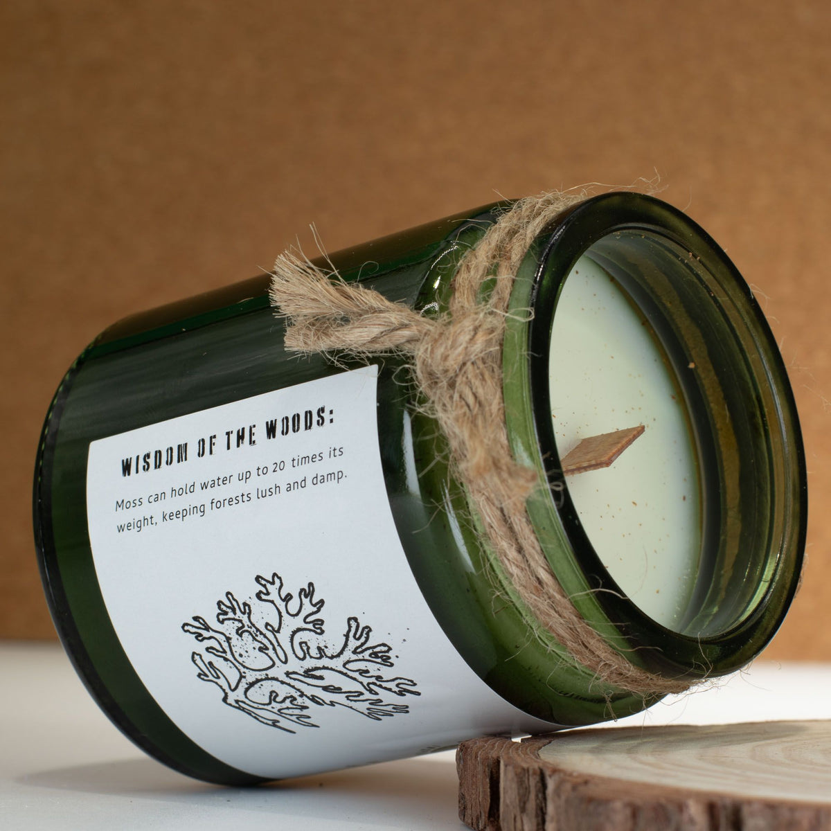 Greenman Woodwick Soy Candle - Moss & Mist – view 3