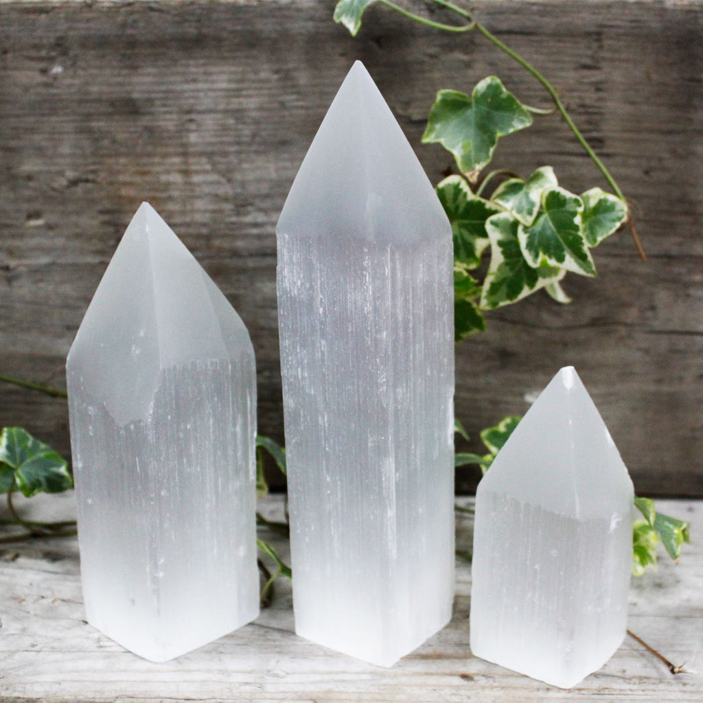 Selenite Pencil Point Tower - 10 cm – view 5