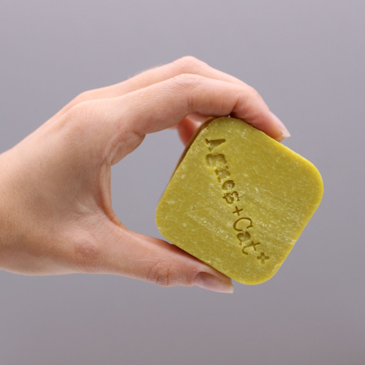 Agnes + Cat Provence Solid Shampoo – view 2