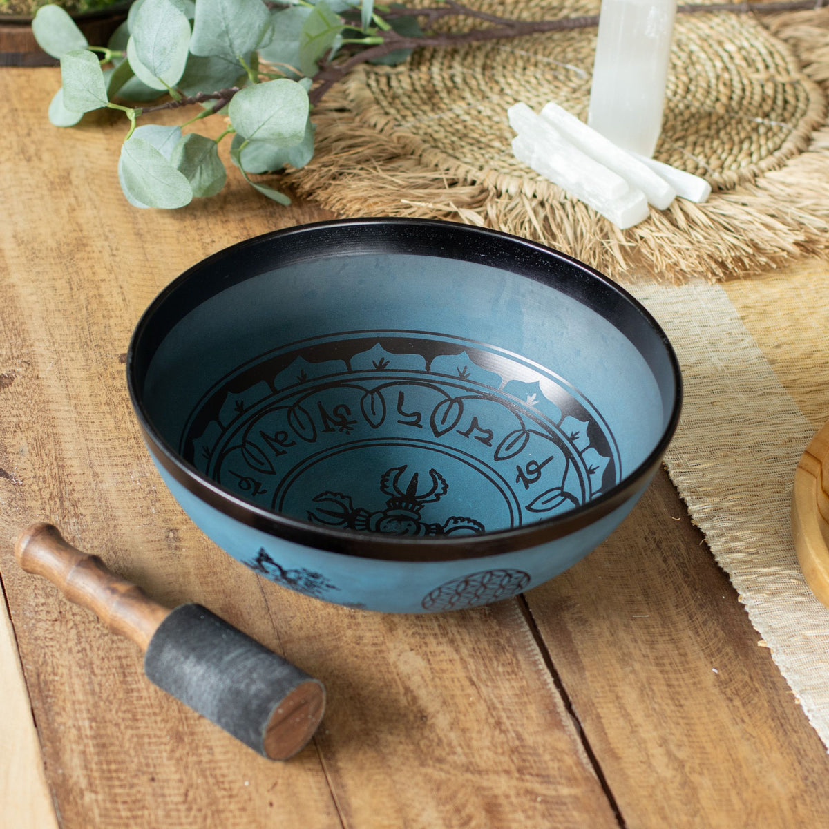 Large Aluminium Singing Bowl - Double Dorje Design, Blue (27cm) – view 4