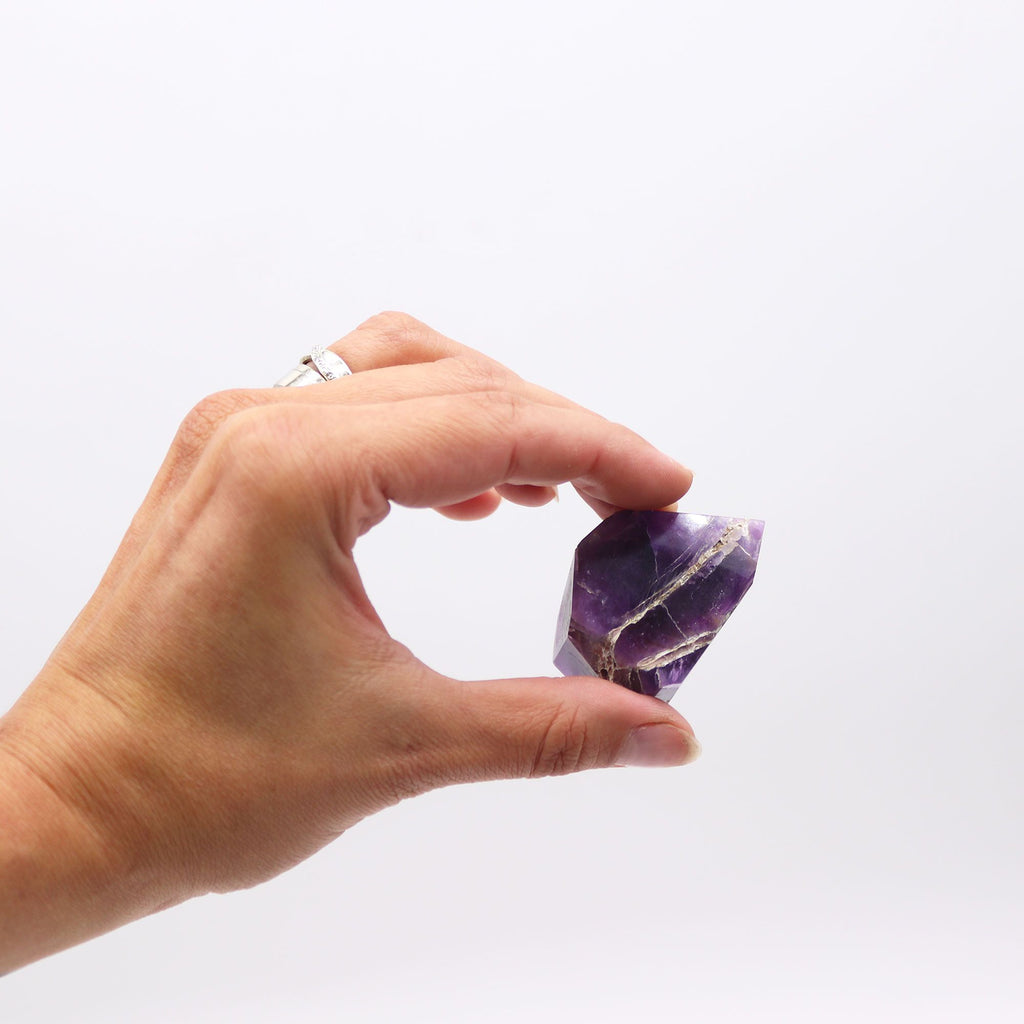 African Amethyst Gemstone Points, approx 8 pieces (0.5 kg) – view 2