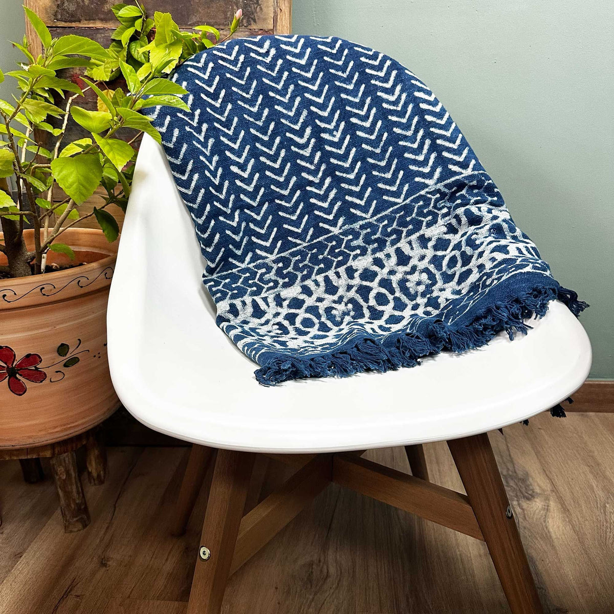 Handmade Indigo Throw - 170x120cm - Seedha Arrows – view 2