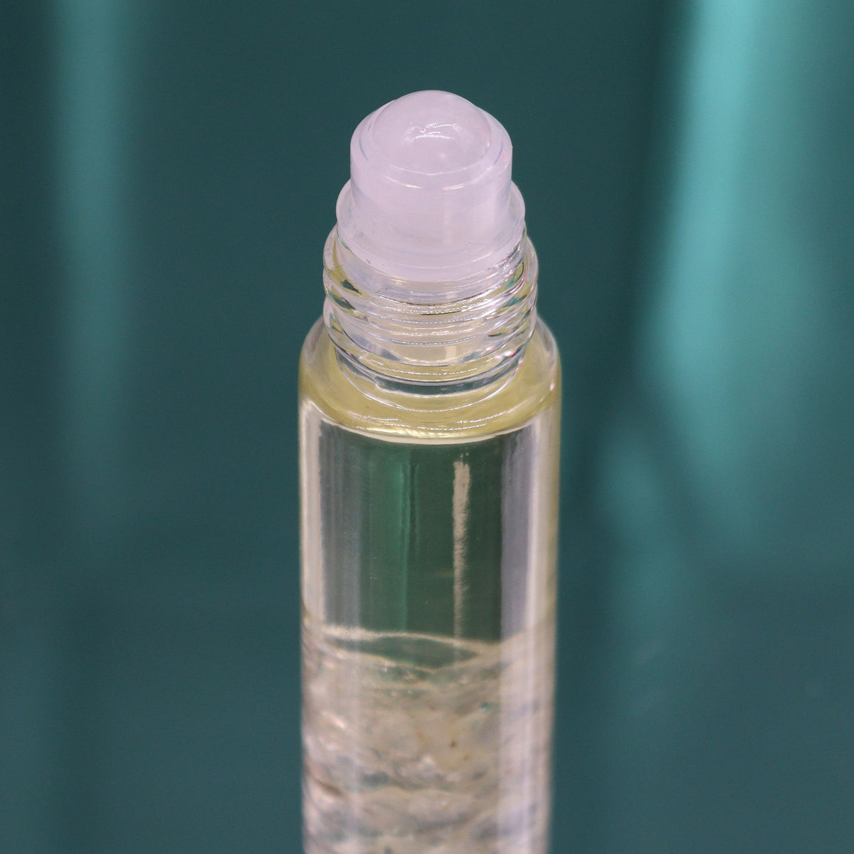 Hop Hare Gemstone Roll-On - The Lion – view 2
