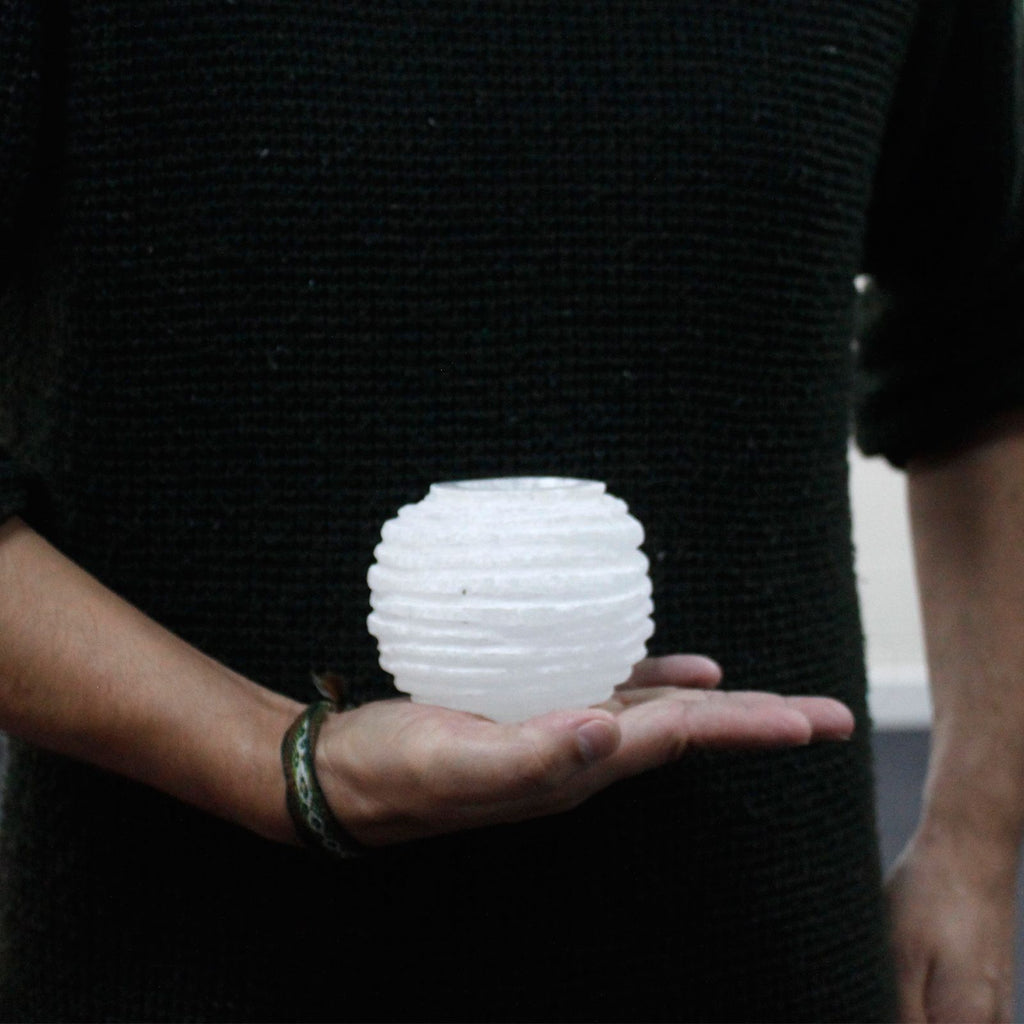 Selenite Snowball Candle Holder - 8 cm – view 3