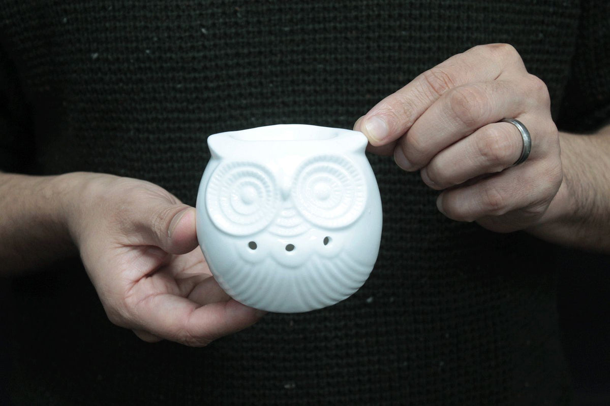 Classic White Ceramic Oil Burner - Short Owl – view 2
