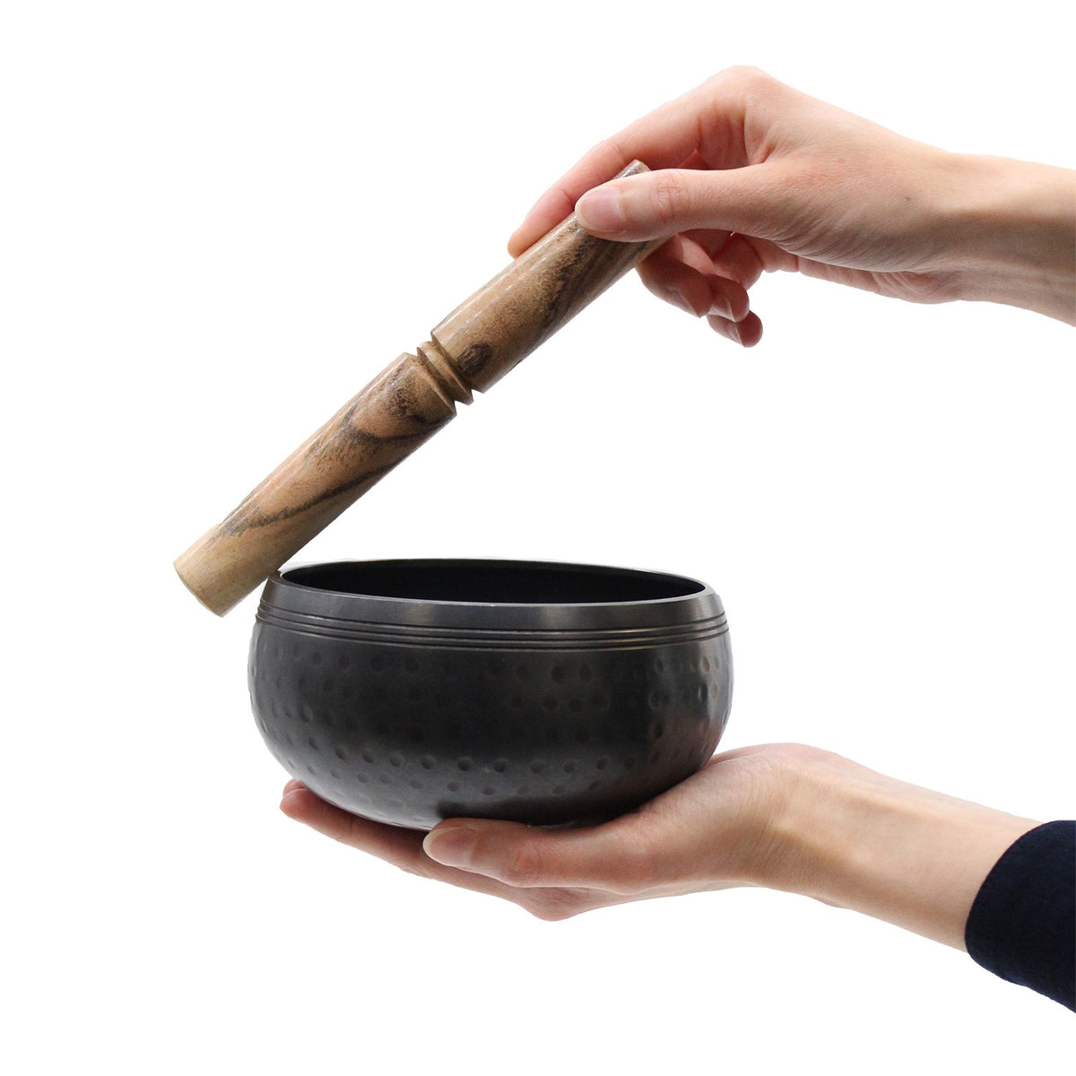 Small Black Beaten Singing Bowl - 14cm – view 2