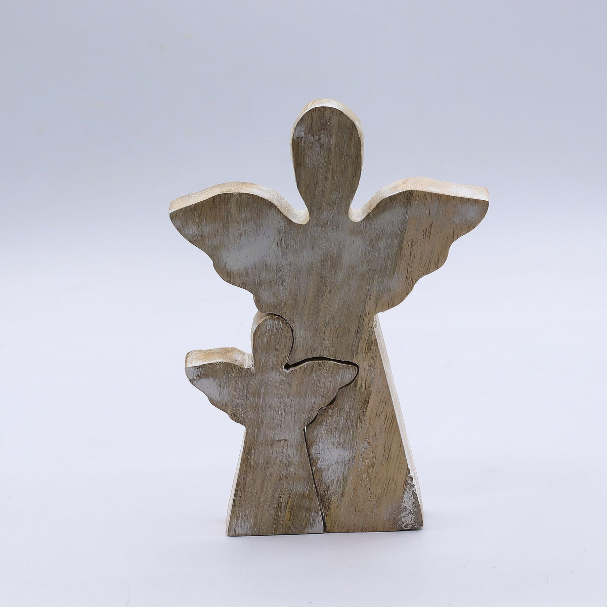 Dřevěný anděl z manga – bělené dřevo, 15cm