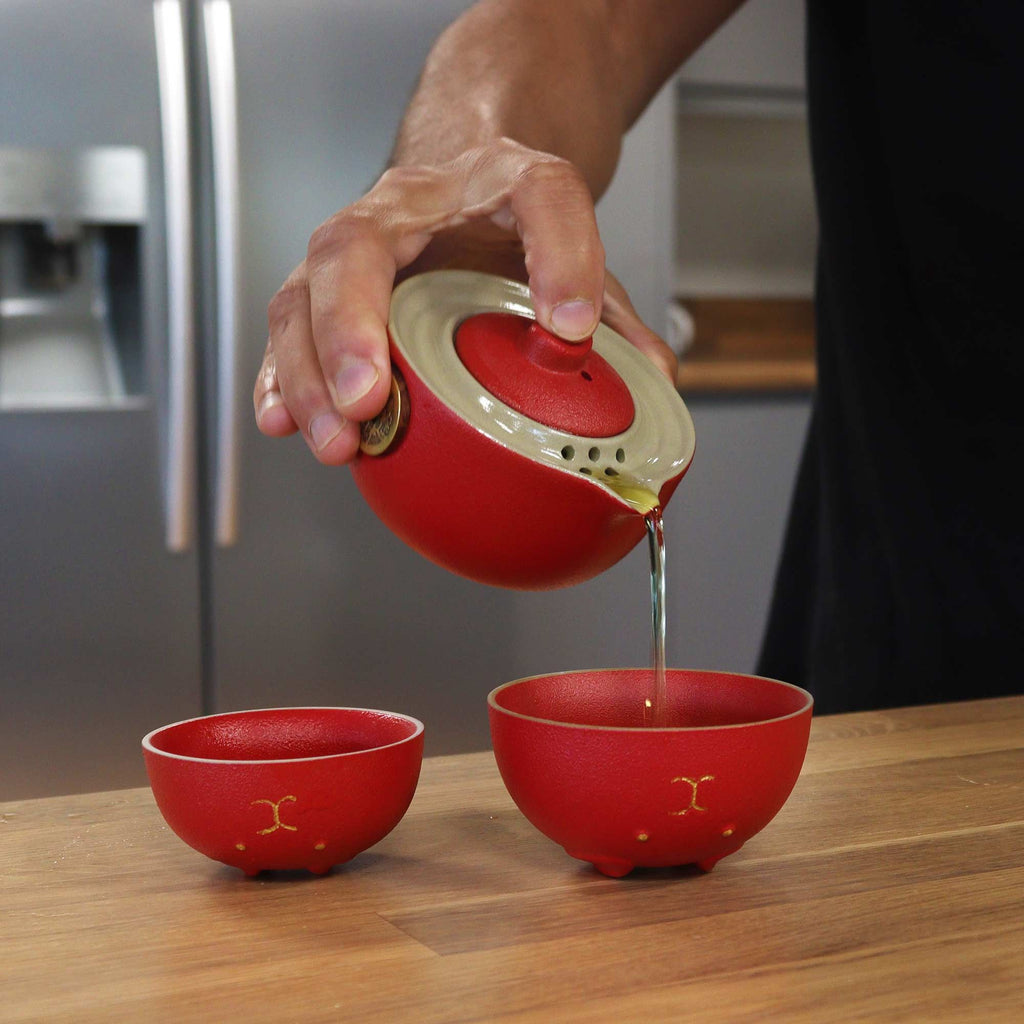 Money Cat Teapot Set with Two Cups - Red Travel Pack