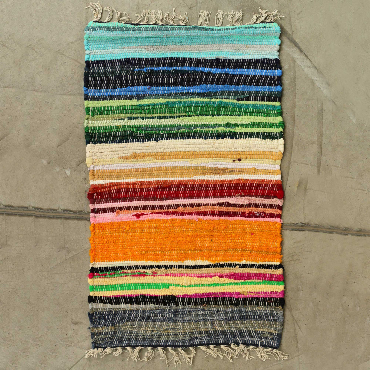 Small Rag Rug, Rainbow Colours - 50 x 90cm – view 4
