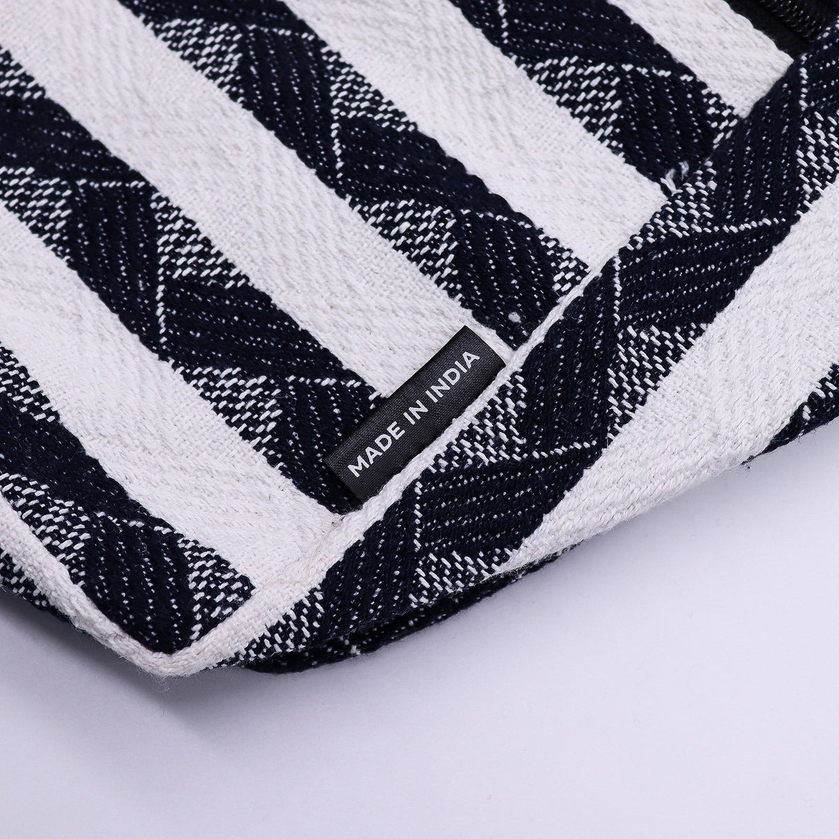 Atlas Nomad Navy Jacquard Tote Bag 35x35cm – view 5