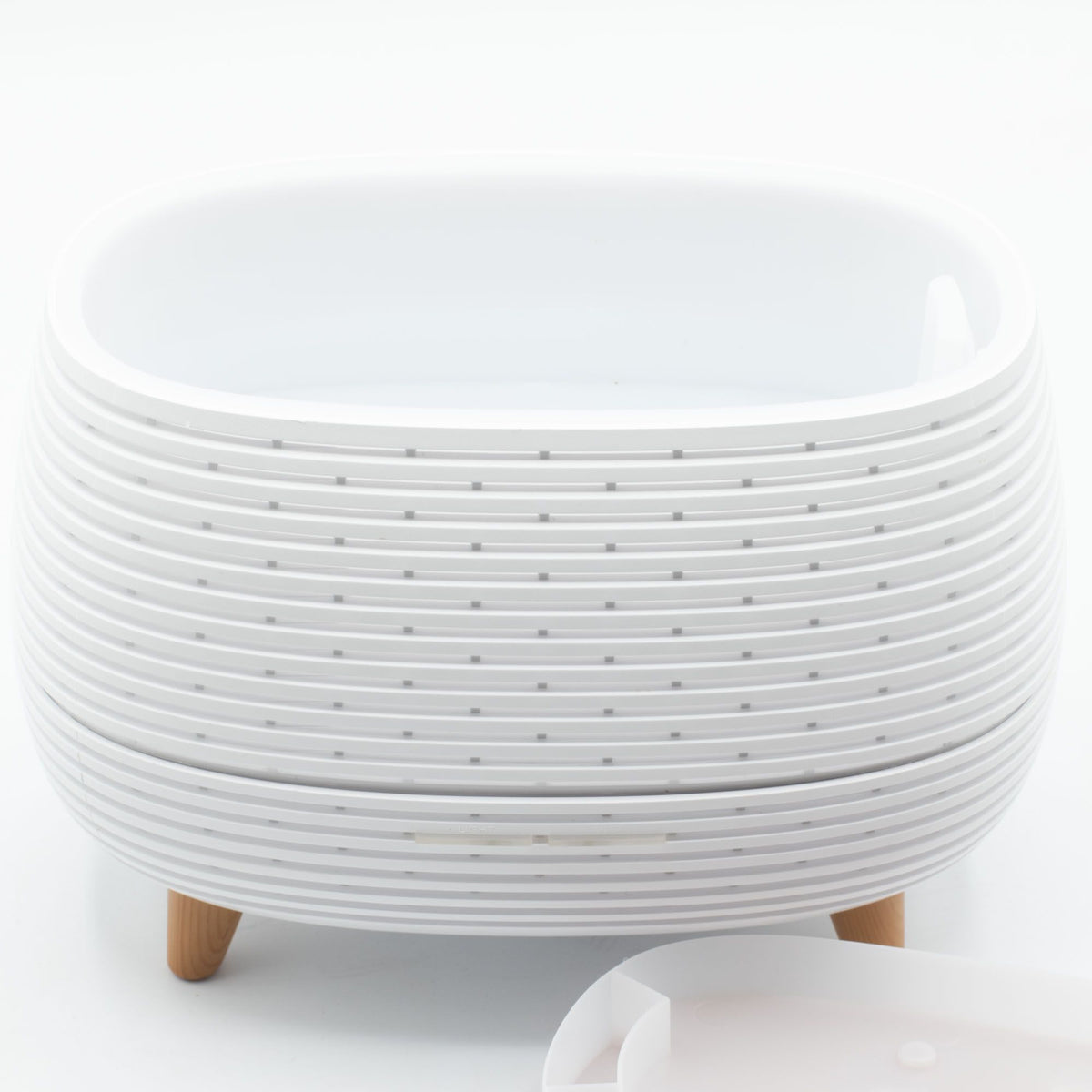 Futuristic Ribbed Aroma Diffuser with Colour-Changing Light – view 3