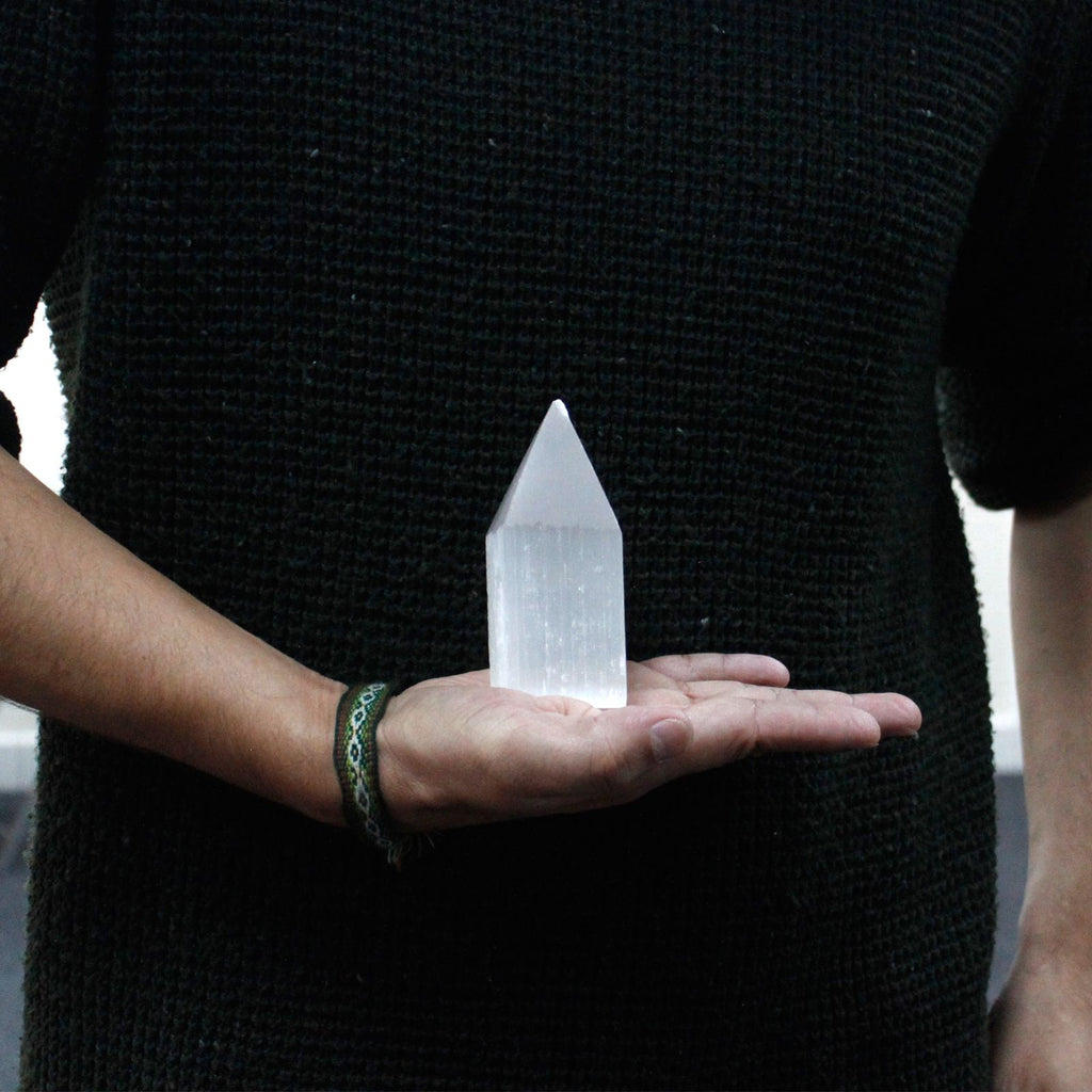 Selenite Pencil Point Tower - 10 cm – view 3