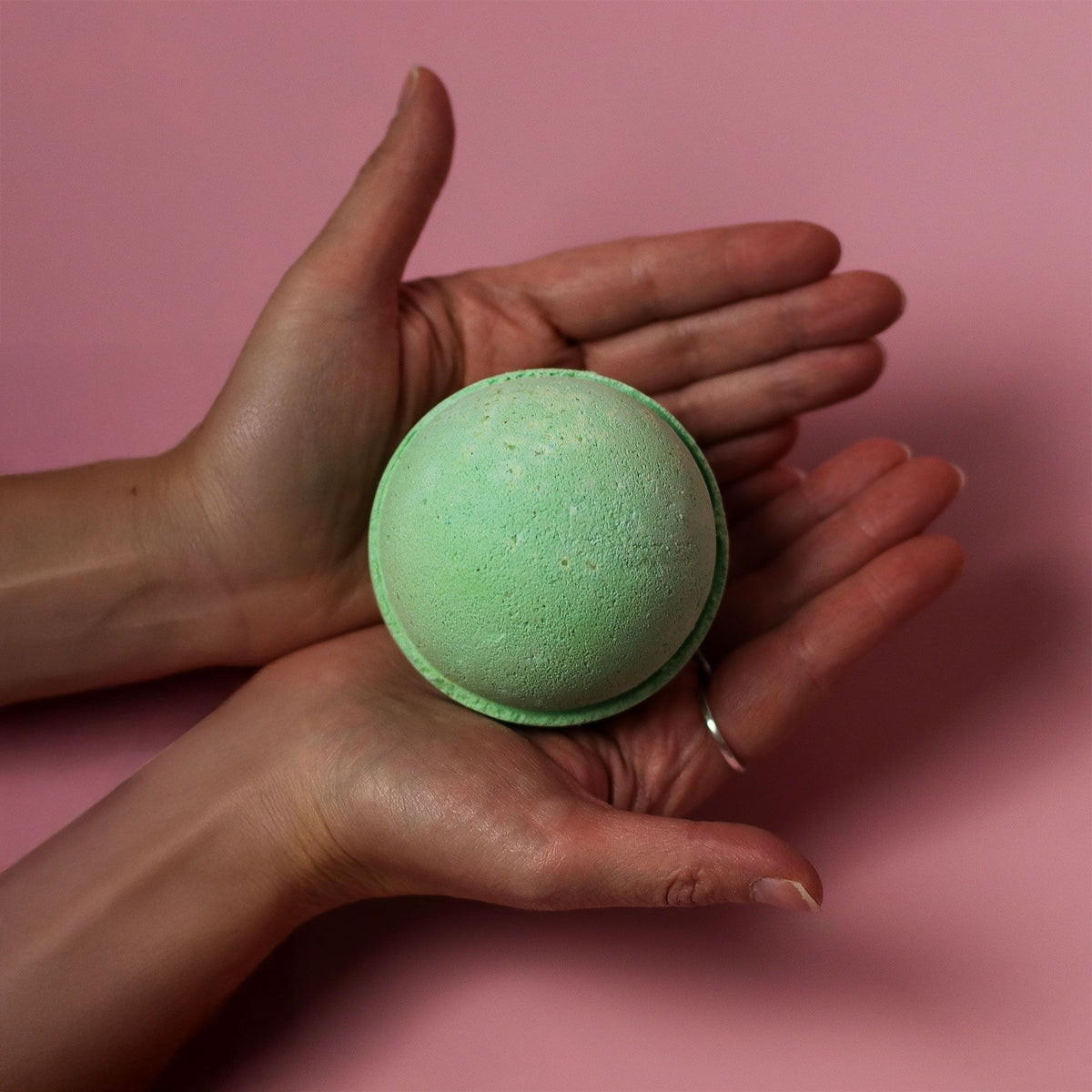 Set of 3 Peppermint & Tea Tree Bath Bombs – view 2