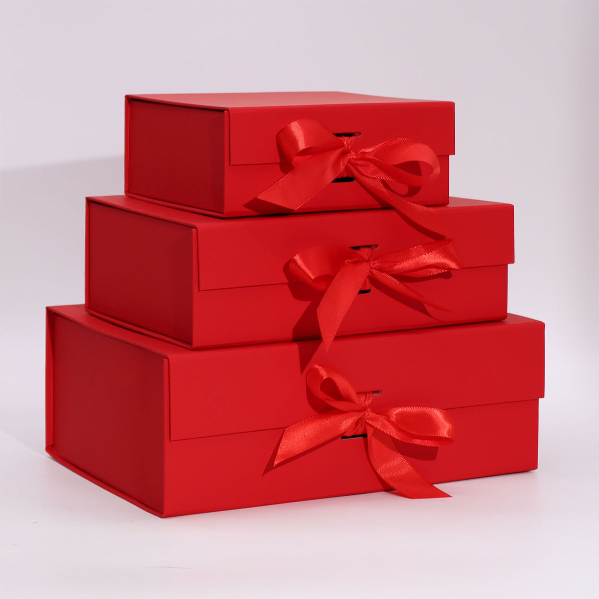 Flat Pack Gift Box Medium Square Red 20x18.2x8cm – view 4