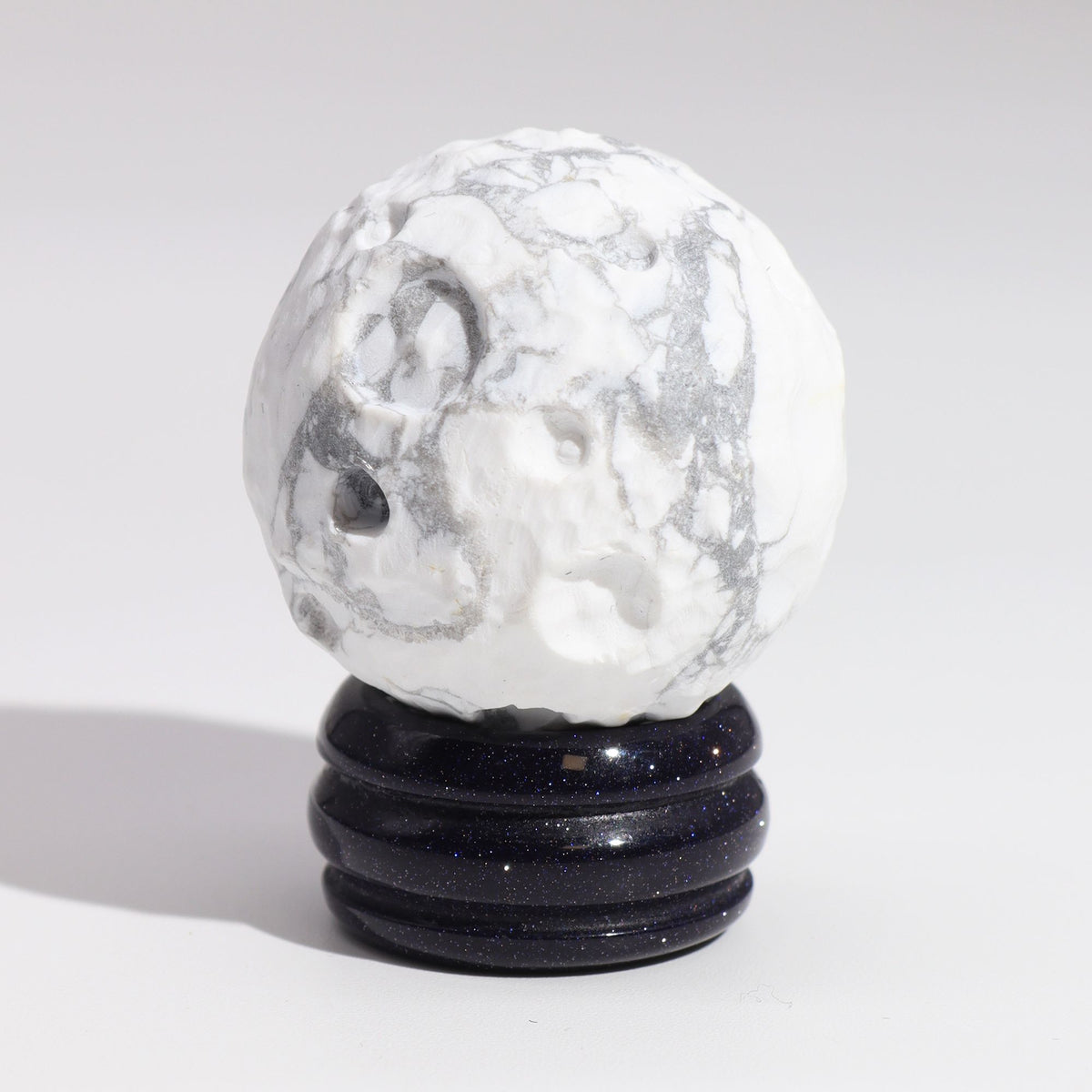 White Howlite Planet on Goldstone Stand - 40mm – view 7