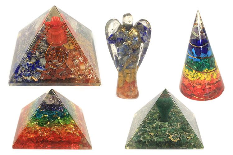 Orgonite Pyramid - Seven Chakra Flower of Life - 70mm