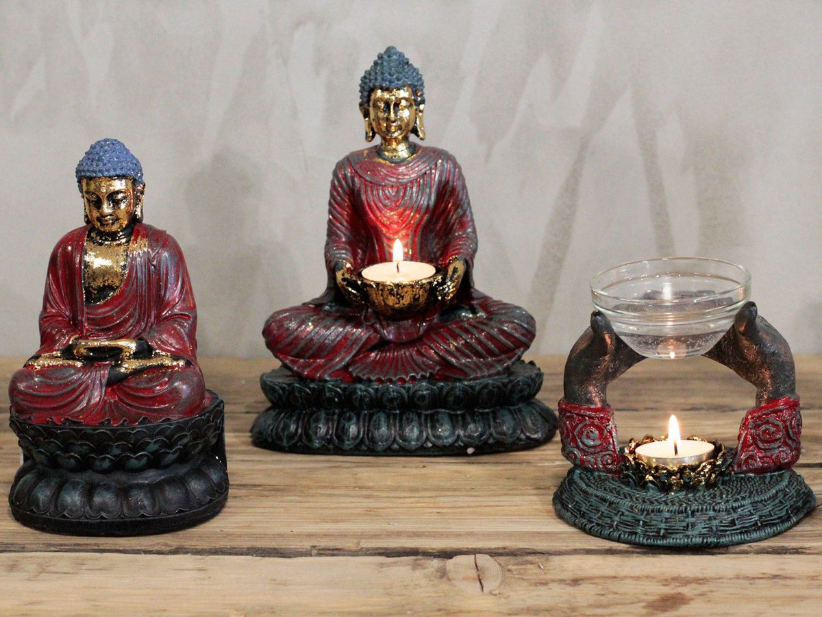 Buddha Devotee Candle Holder – Antique Style, 20 cm