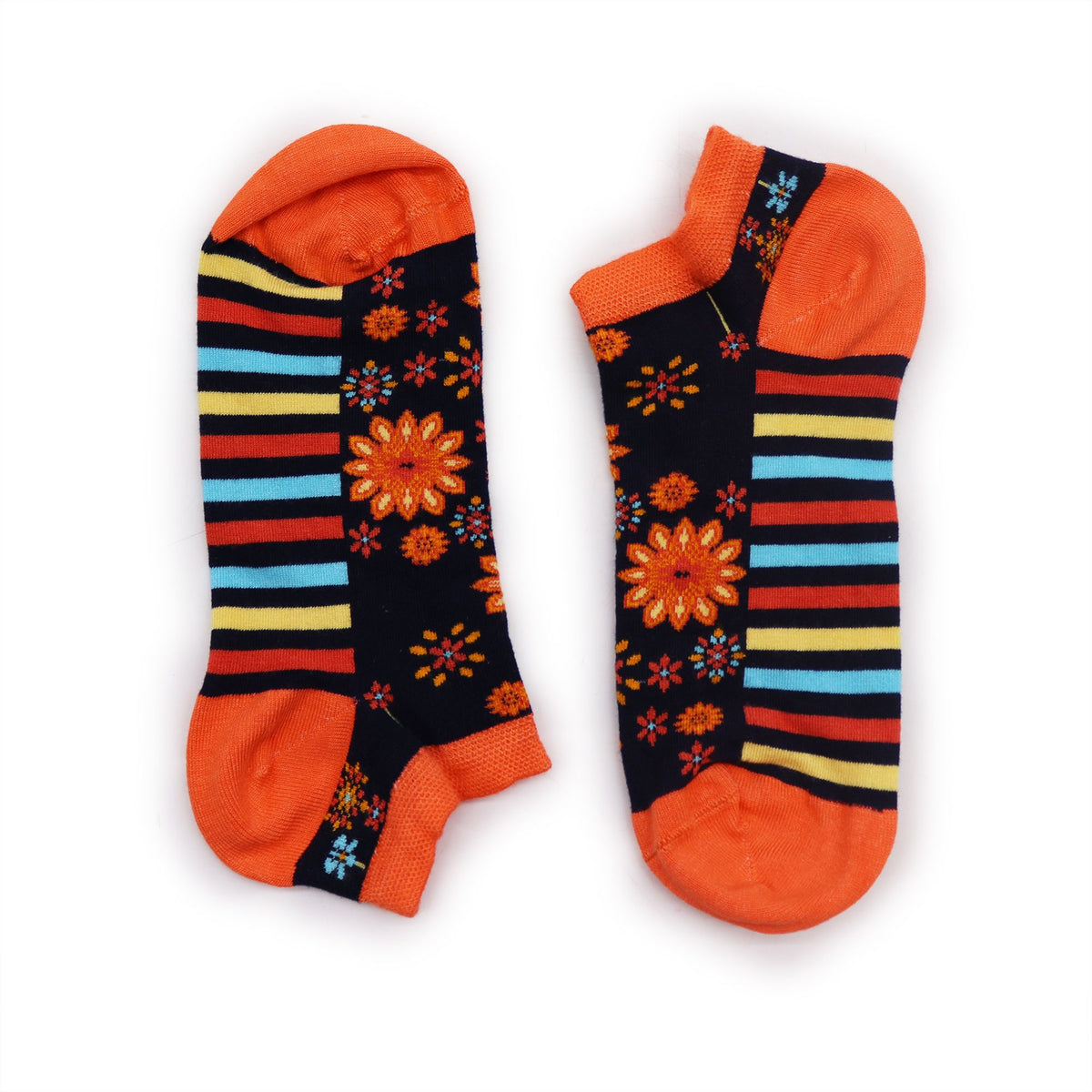 Hop Hare Bamboo Low Trainer Socks - Mandala Flowers – view 3