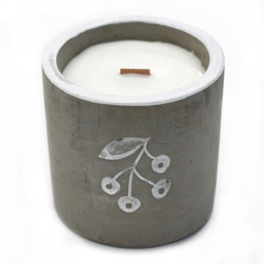 Concrete Wooden Wick Candle - Juniper & Sweet Gin – view 2