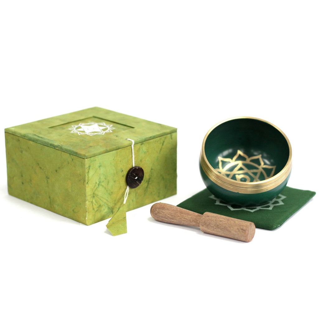 Heart Chakra Singing Bowl - Green Brass – view 3