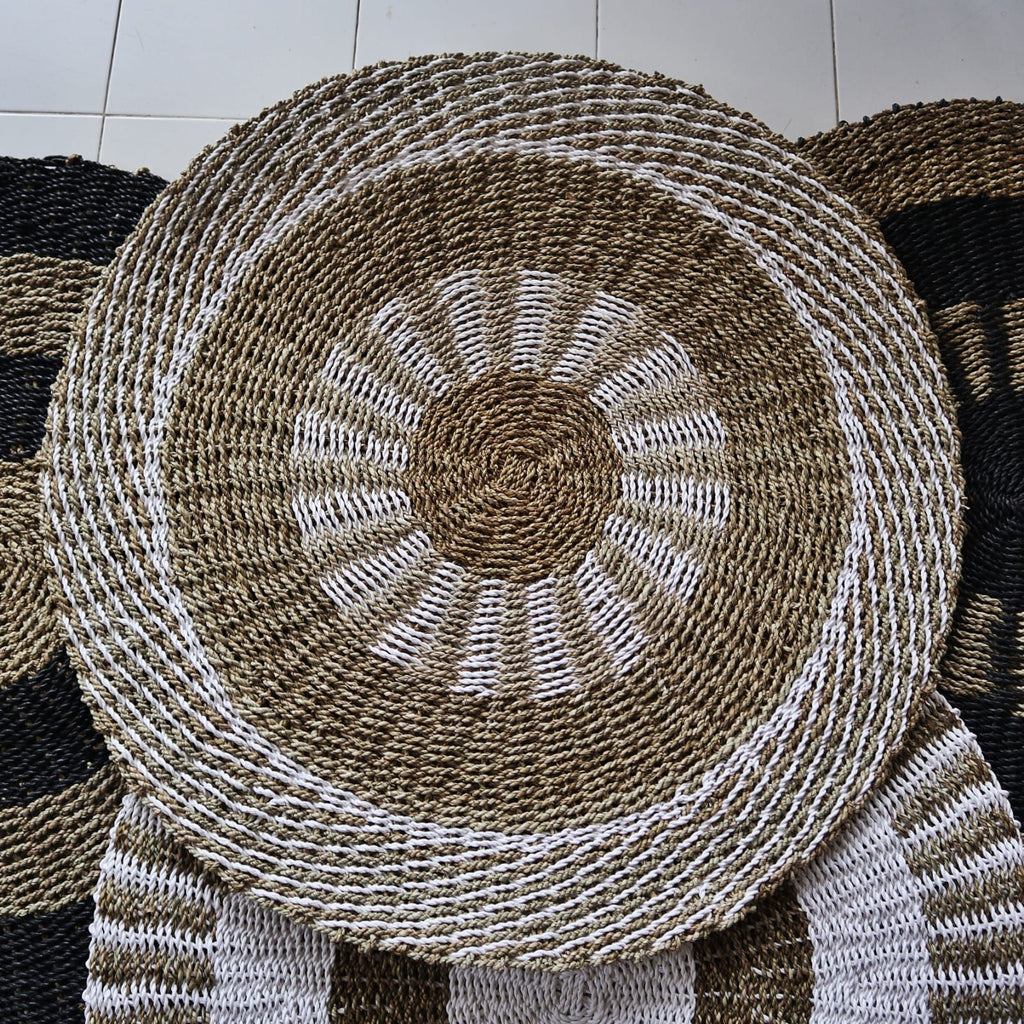 Round Seagrass Rug - White & Tan Inner Sun - 1m – view 3